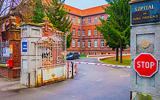 Elbląski Szpital Miejski im. Jana Pawła II spłaca zobowiązania i modernizuje kluczowe oddziały